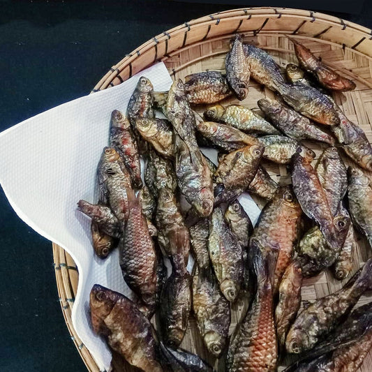 Phabou Nga smoked dry fish Common Barb Manipuri dried smoked fish small whole fish