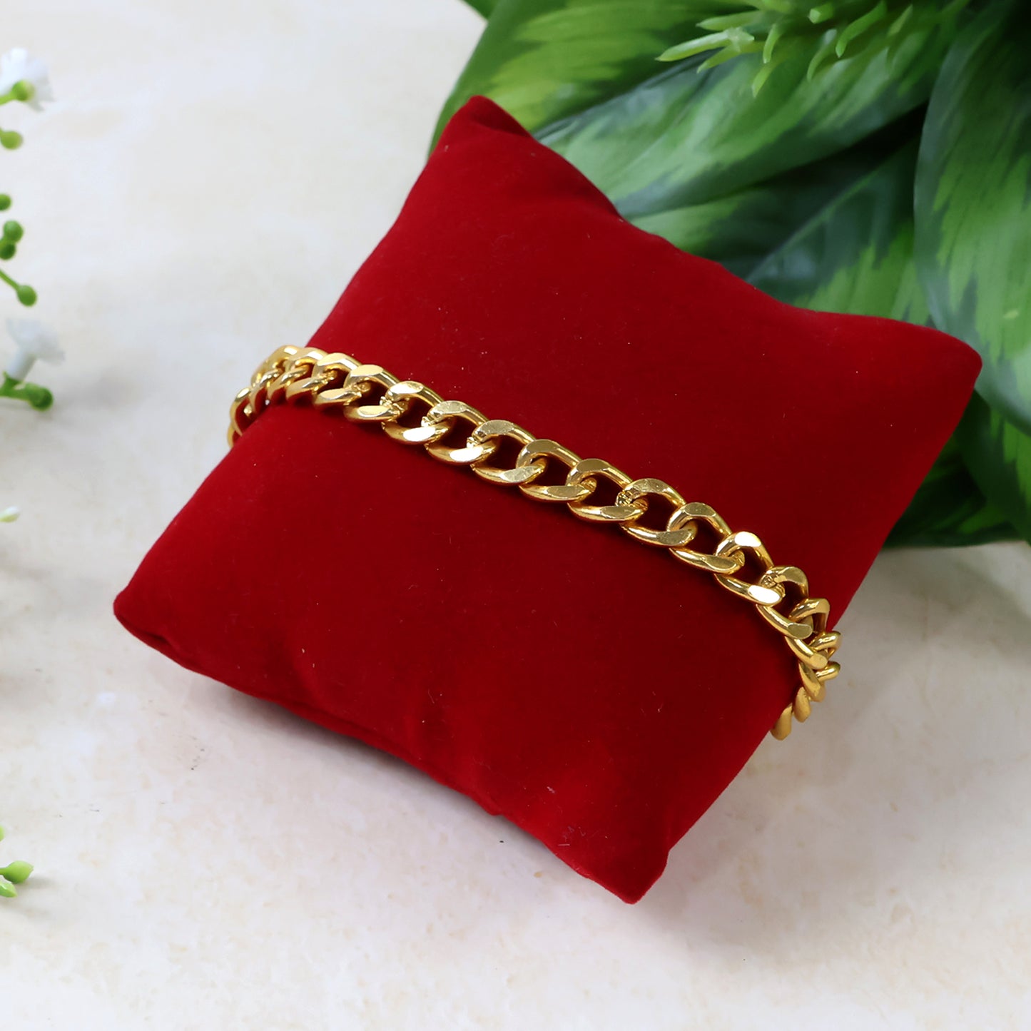 Stylish Gold-plated Chain Bracelet For Men Women - (1 Pc)